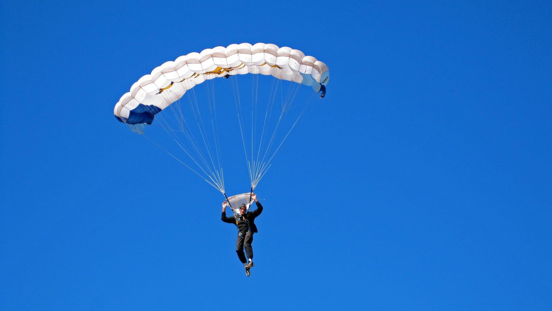中国篮球青年球员留洋是否能成潮流，最新留洋的中国青年球员