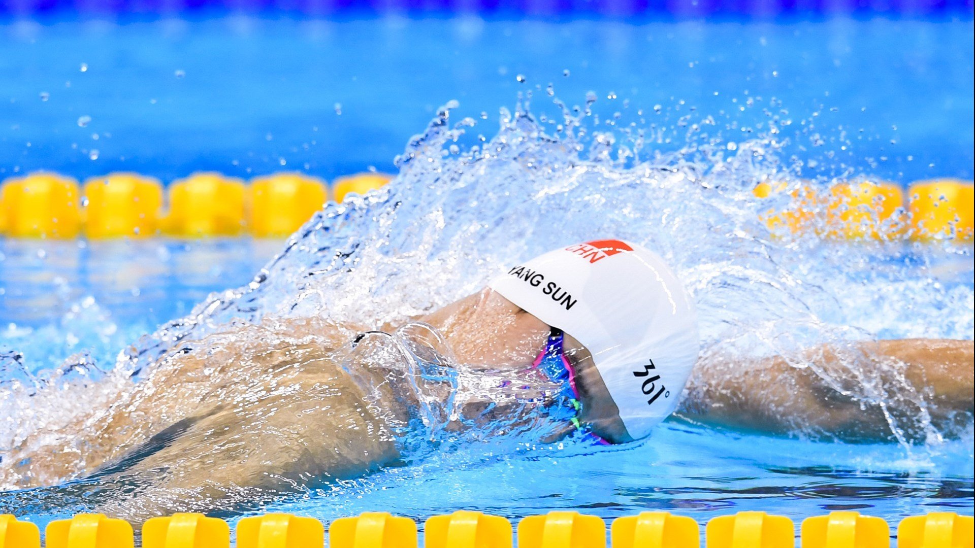 中国足球裁判判罚技术提升，我国足球裁判等级